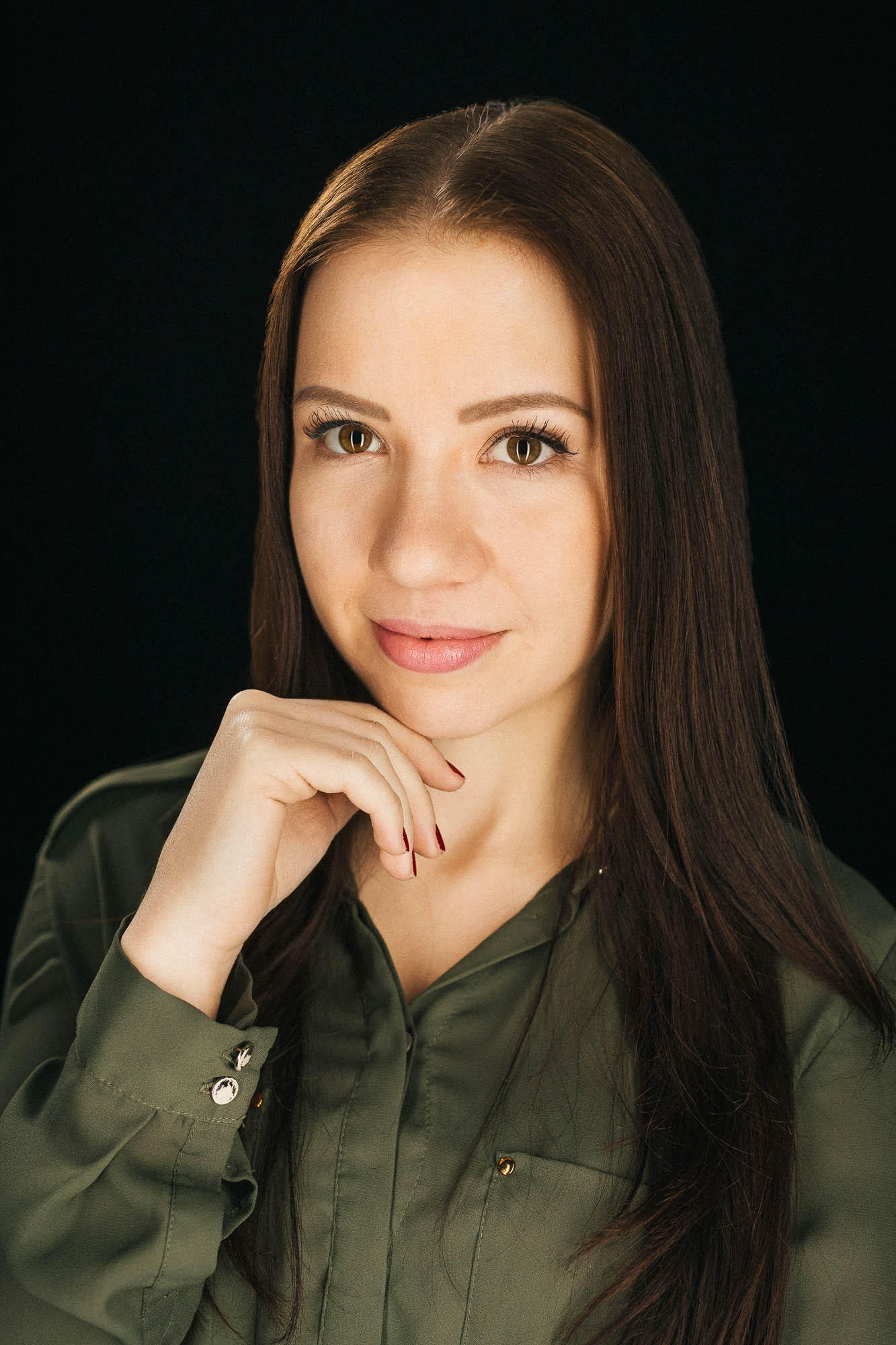 Export x3 Headshot  06580 Dez 01 2019 Bearbeitet 2 Headshots 2019  Miro Nicole Nadine